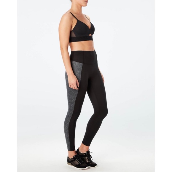 Spanx Booty Boost Active Colorblocked Leggings - Picture 4 of 8